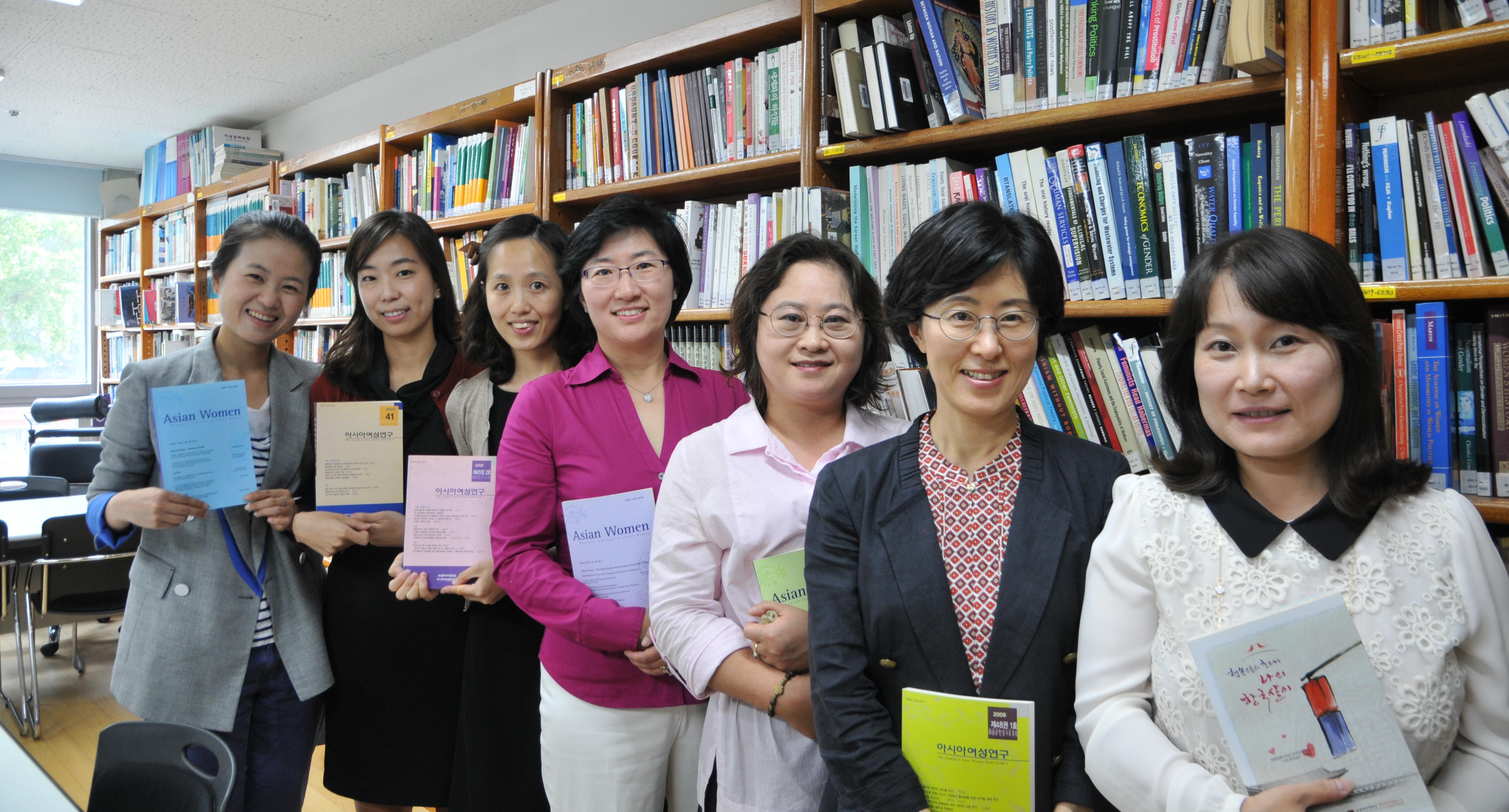 창립 53주년 맞이한 국내 최초의 여성연구기관, 아시아여성연구소의 현재를 듣다.