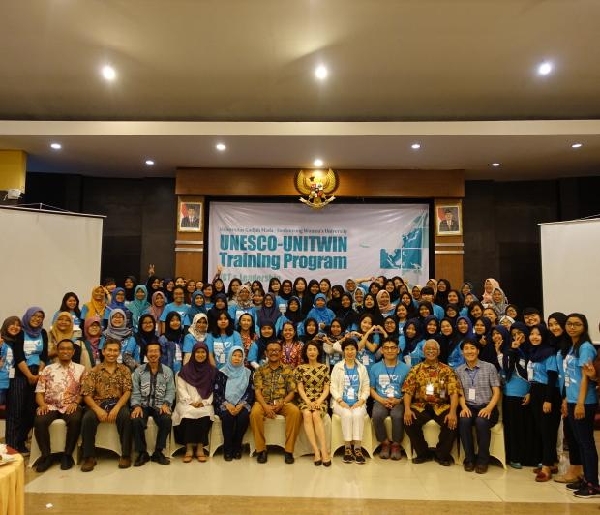 아태여성정보통신원, 인도네시아 가자마다 대학교에서 ‘2017 UNESCO - UNITWIN ICT와 리더십 교육’ 실시