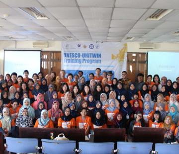 아태여성정보통신원, 인도네시아 가자마다 대학교에서 ‘2018 UNESCO - UNITWIN ICT와 리더십 교육’ 실시