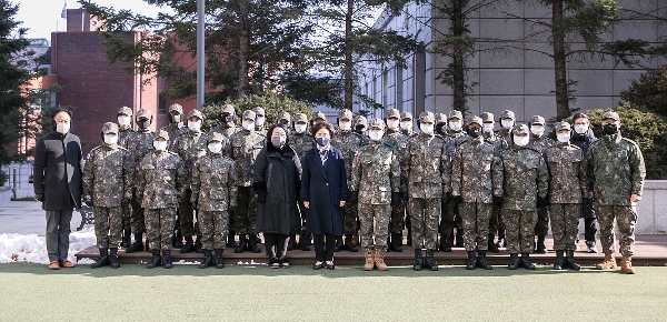 육군학생군사교육단 입영훈련 출정식 참석