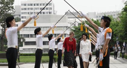 U.S. Ambassador Kathleen Stephens visits Korea’s first female ROTC