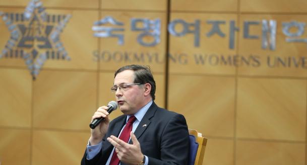 Talk concert with Charles Hay, the British Ambassador to Korea