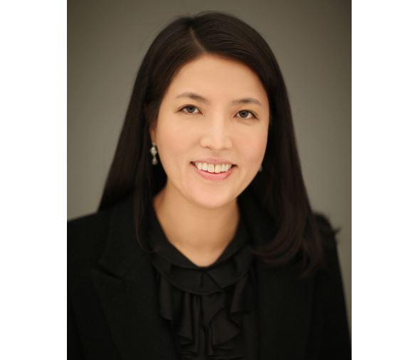 Professor Hyunah Kim Awarded ‘Academic Excellence Award (Pharmacy Education)’ In the 2020 Academic Conference of Korean College of Clinical Pharmacy