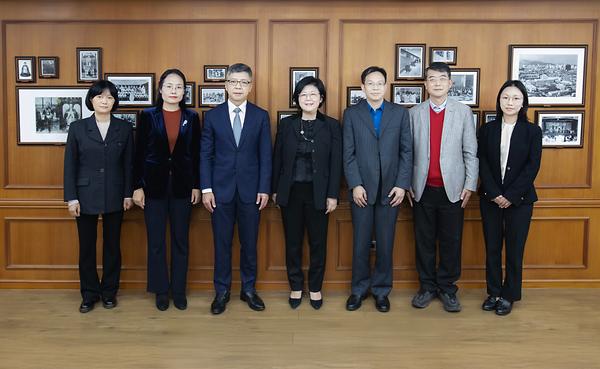 Sookmyung Women's University invites China Education Press Agency, a media outlet under China’s Ministry of Education