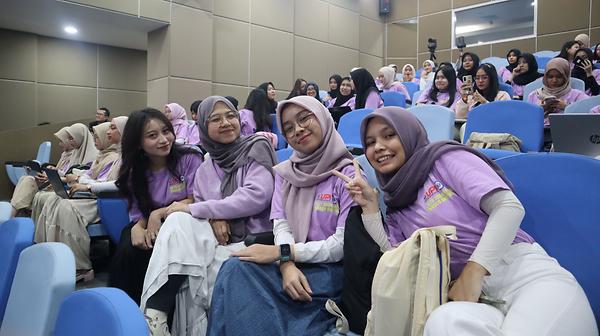 APWINC Provides Digital and Entrepreneurship Education to 280 Female University Students from Four ASEAN Countries