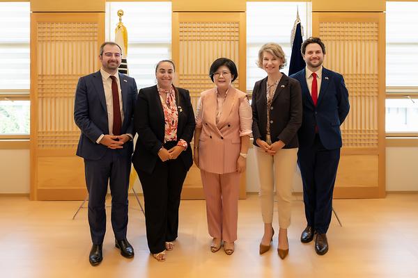 Sookmyung Hosts Delegation from French National Assembly’s France–Korea Parliamentary Friendship Association