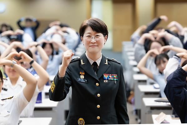 문한옥 준장, 동문 리더십 특강서 후배들에게 전한 성장의 메시지